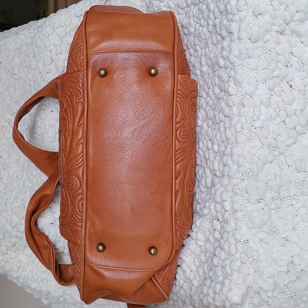 BCBGMAXAZRIA BAG - Picture 3 of 7